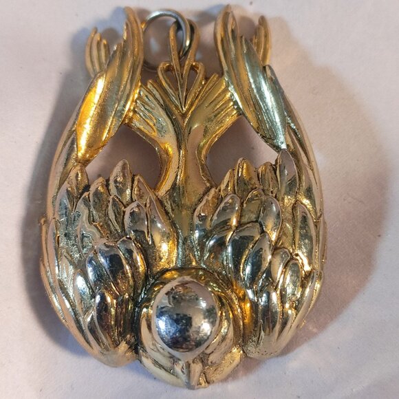 Lisner Peace Dove Pendant Vintage Gold Tone Phoenix Bird Textured Back Design - Picture 1 of 10